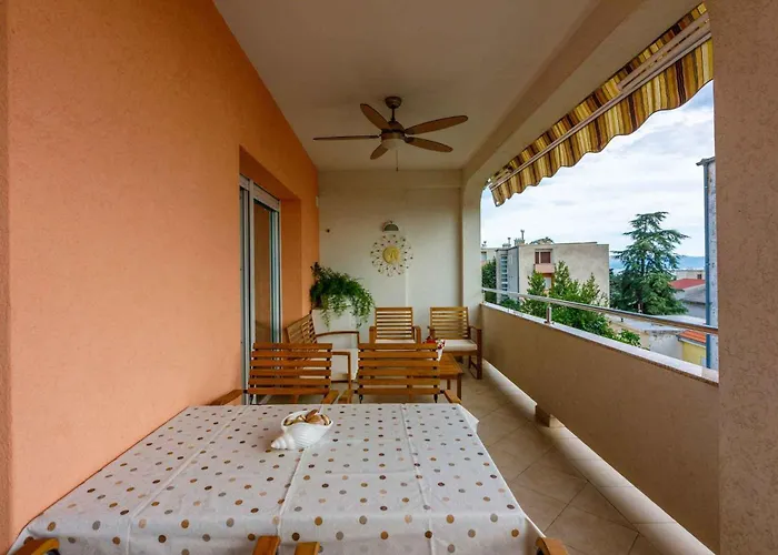 Apartamento In 39069 Crikvenica